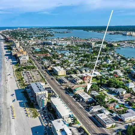 Sunset Beach Suites At Madeira Beach! Pet Friendly With Summer Breezes! - Suite 6 St. Pete Beach Extérieur photo