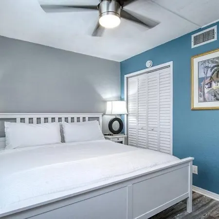 Sunset Beach Suites At Madeira Beach! Pet Friendly With Summer Breezes! - Suite 6 St. Pete Beach Extérieur photo