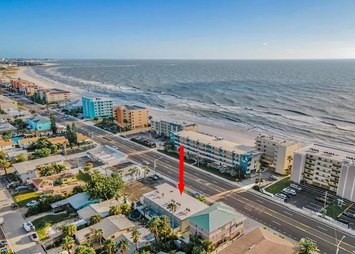 Sunset Beach Suites At Madeira Beach! Pet Friendly With Summer Breezes! - Suite 6